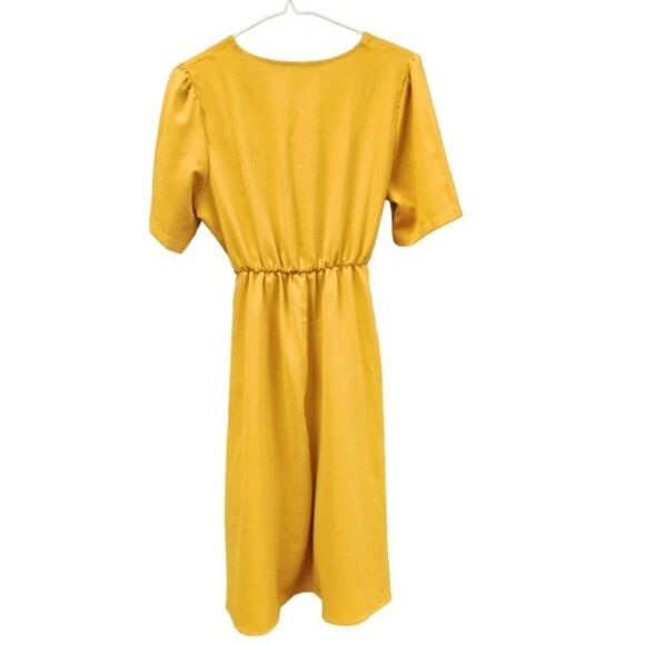 🌼 Chiffon Vintage Dress 🌼 - Picture 2 of 3